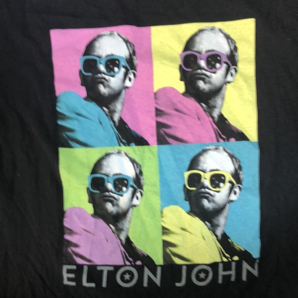 Elton John t shirt size medium / ME Elton John hard cover book - Picture 3 of 11